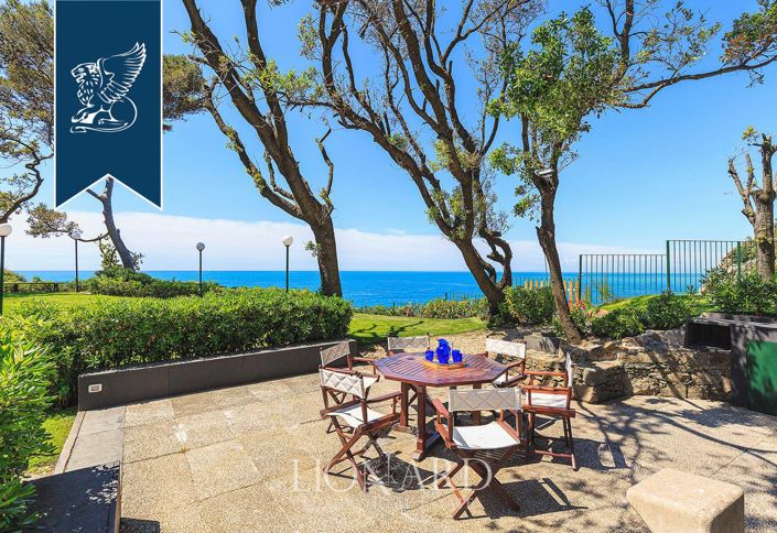 Image No.22-9 Bed Villa for sale