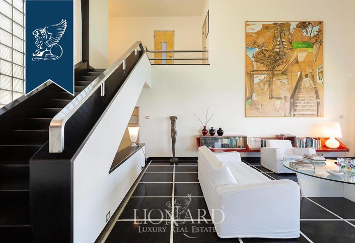 Image No.37-9 Bed Villa for sale