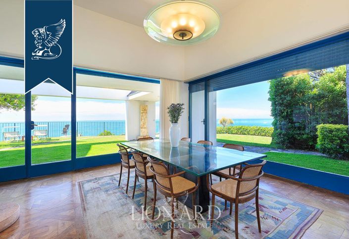 Image No.38-9 Bed Villa for sale