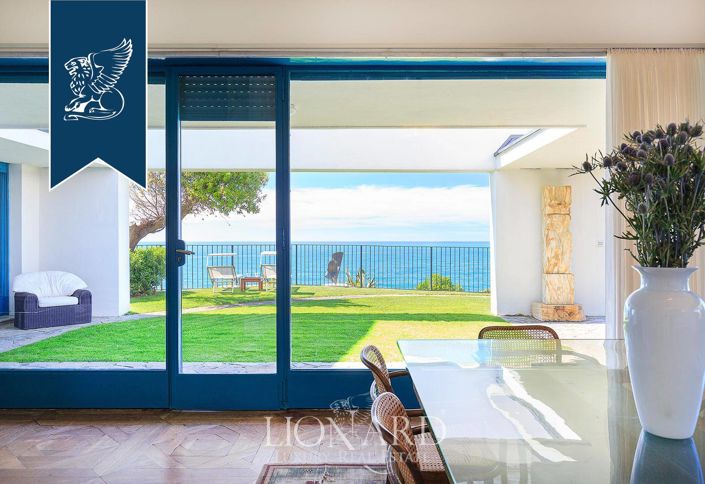 Image No.39-9 Bed Villa for sale