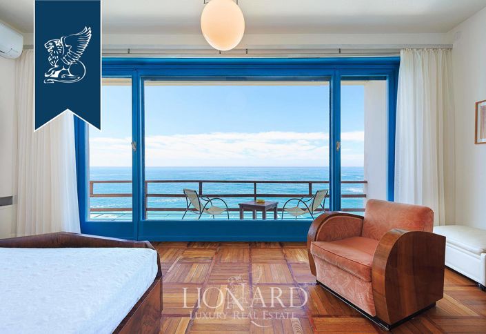 Image No.48-9 Bed Villa for sale