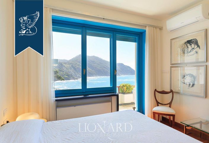 Image No.54-9 Bed Villa for sale