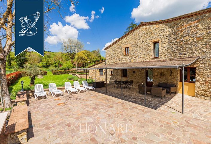 Image No.6-10 Bed Villa for sale