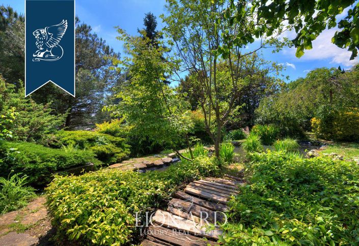 Image No.22-11 Bed Villa for sale