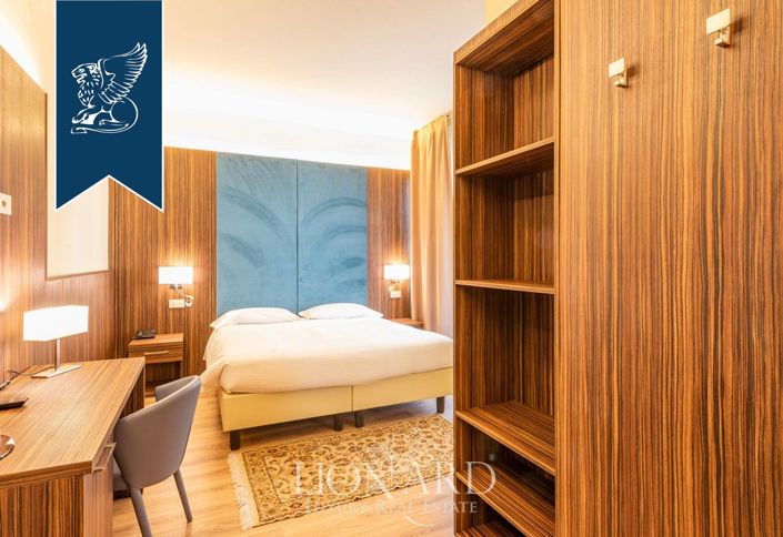 Image No.58-51 Bed Hotel for sale