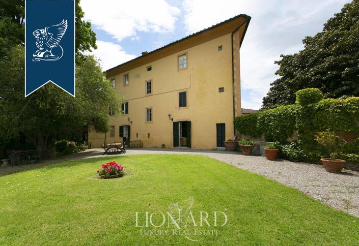 Image No.10-10 Bed Villa for sale