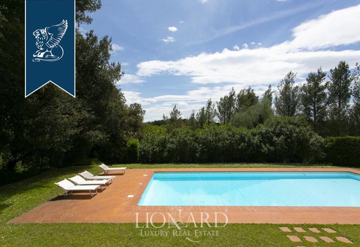 Image No.13-10 Bed Villa for sale