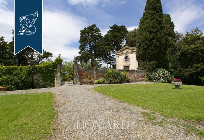 Image No.16-10 Bed Villa for sale