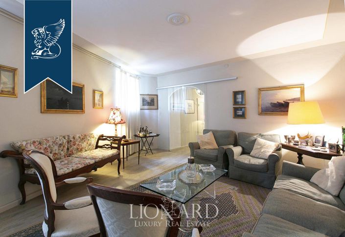 Image No.20-10 Bed Villa for sale