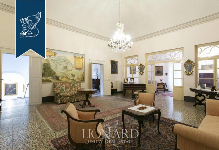 Image No.27-10 Bed Villa for sale