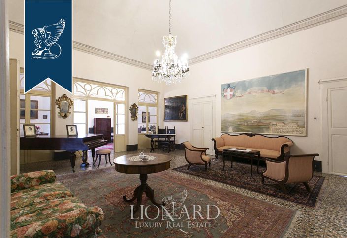 Image No.28-10 Bed Villa for sale