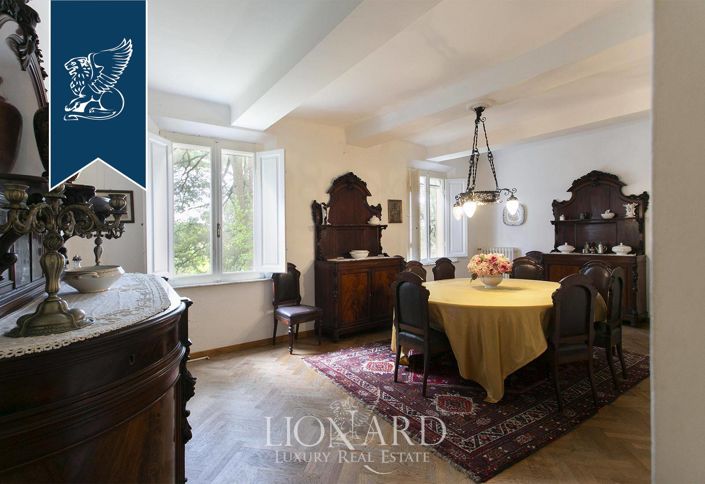 Image No.30-10 Bed Villa for sale