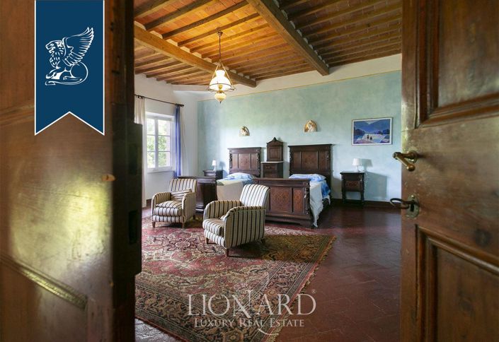 Image No.42-10 Bed Villa for sale