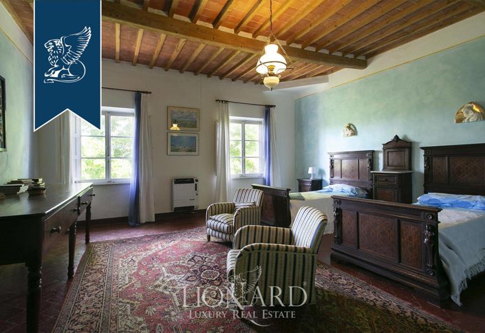 Image No.43-10 Bed Villa for sale