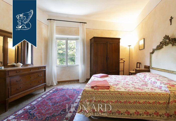 Image No.44-10 Bed Villa for sale