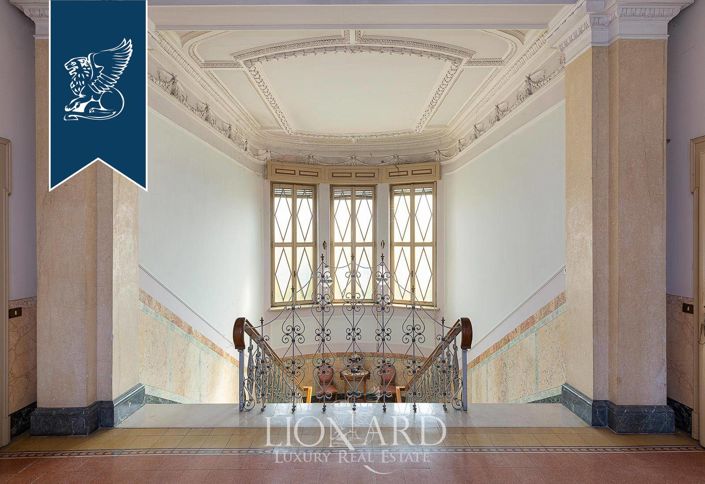 Image No.20-5 Bed Villa for sale