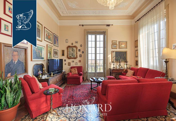 Image No.25-5 Bed Villa for sale