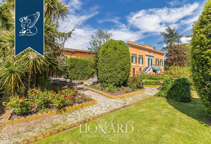 Image No.15-7 Bed Villa for sale