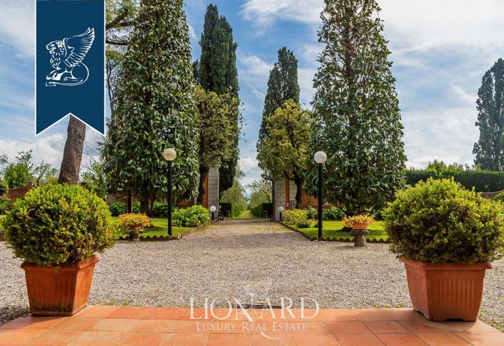 Image No.25-7 Bed Villa for sale