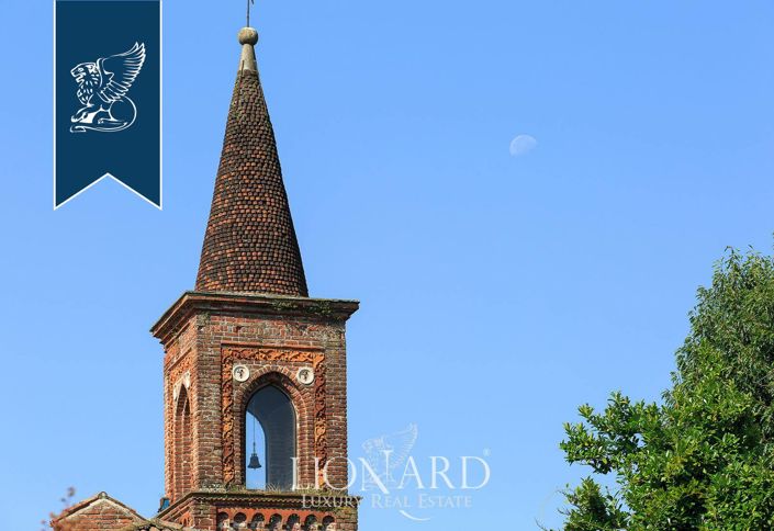 Image No.10-5 Bed Villa for sale