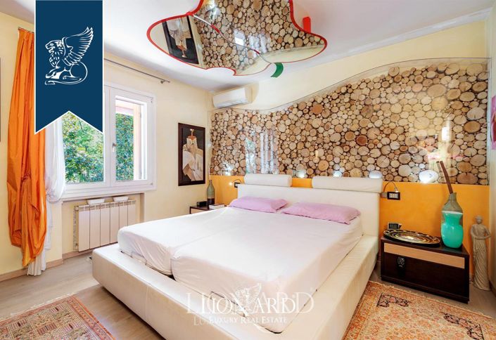 Image No.18-4 Bed Villa for sale