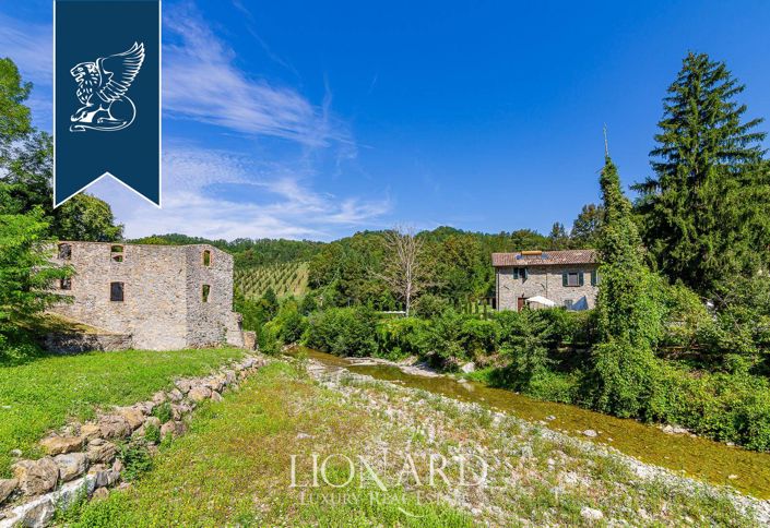 Image No.29-20 Bed Hotel for sale