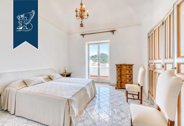 Image No.24-4 Bed Apartment for sale