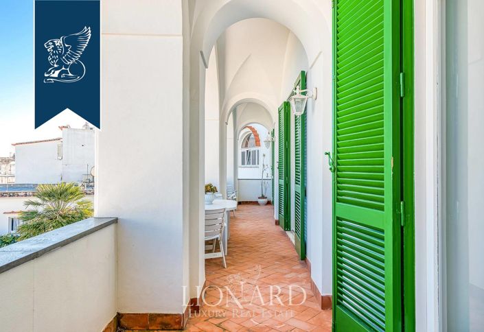 Image No.33-4 Bed Apartment for sale