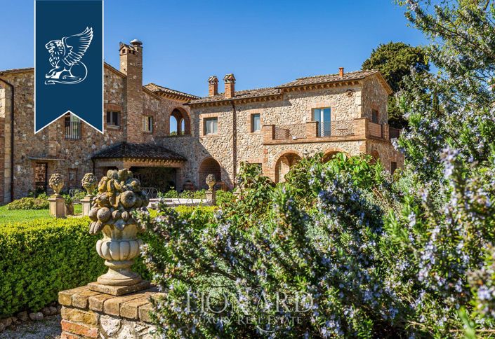 Image No.12-9 Bed Villa for sale