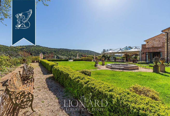 Image No.15-9 Bed Villa for sale