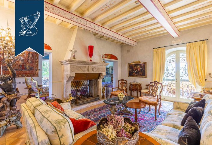 Image No.28-9 Bed Villa for sale