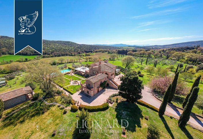 Image No.3-9 Bed Villa for sale