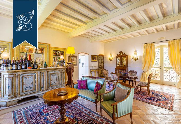 Image No.35-9 Bed Villa for sale