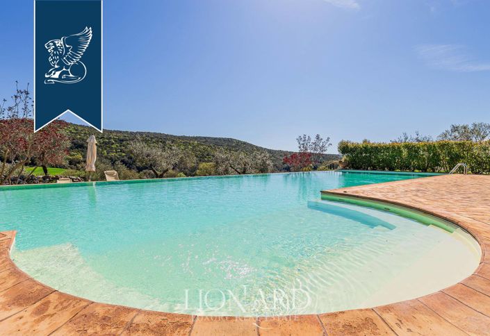 Image No.8-9 Bed Villa for sale