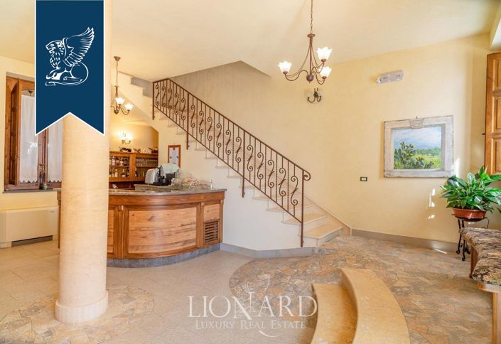 Image No.12-23 Bed Farmhouse for sale