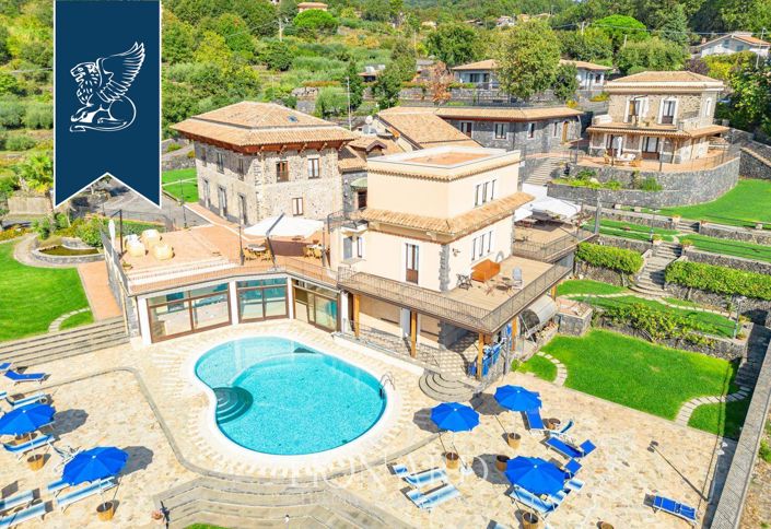 Image No.2-23 Bed Farmhouse for sale