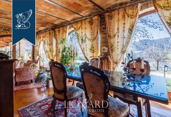 Image No.10-6 Bed Villa for sale