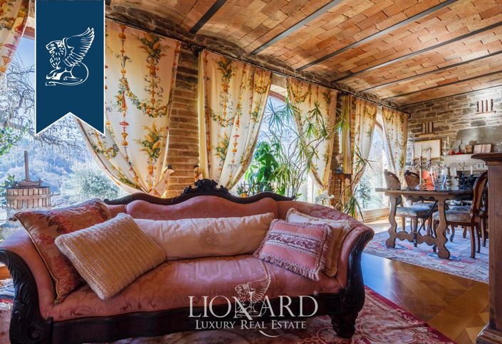 Image No.12-6 Bed Villa for sale