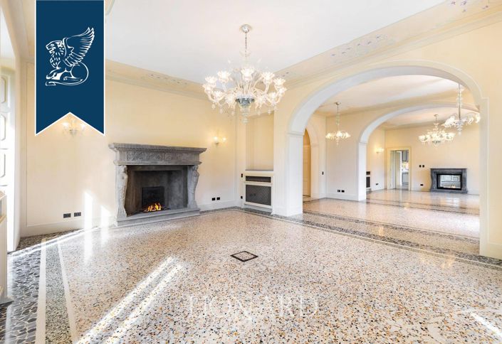 Image No.11-7 Bed Villa for sale