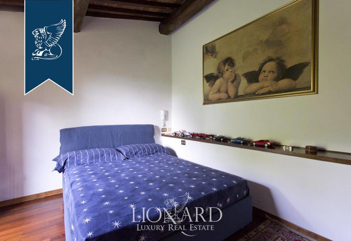 Image No.52-7 Bed Farmhouse for sale