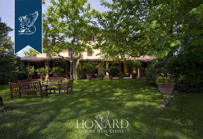 Image No.6-7 Bed Farmhouse for sale