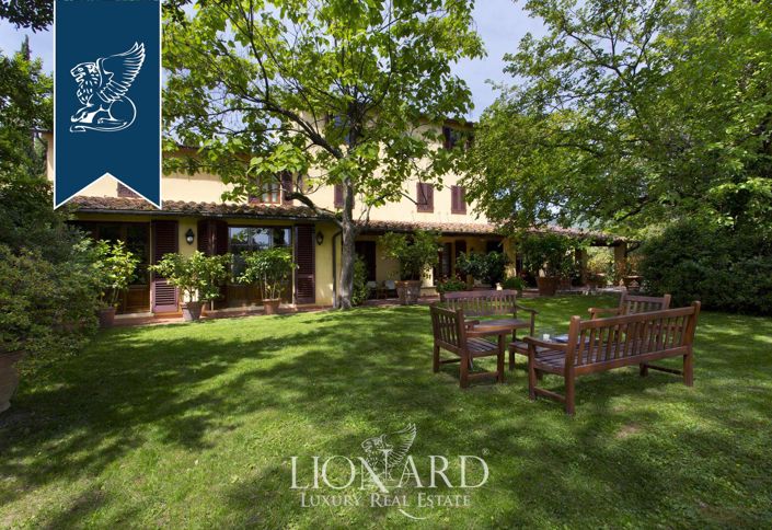 Image No.8-7 Bed Farmhouse for sale