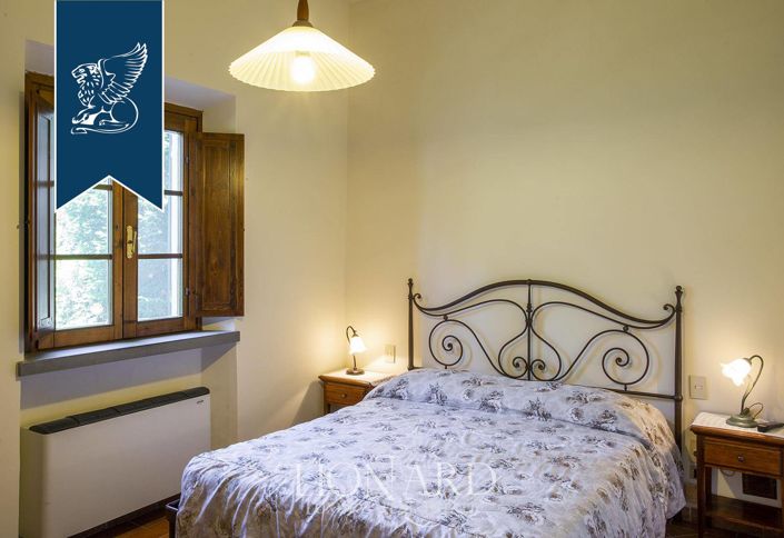 Image No.29-9 Bed Farmhouse for sale