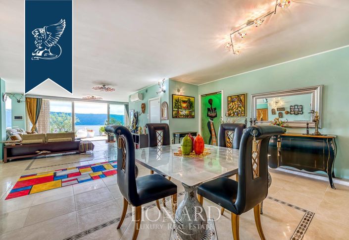 Image No.10-4 Bed Villa for sale