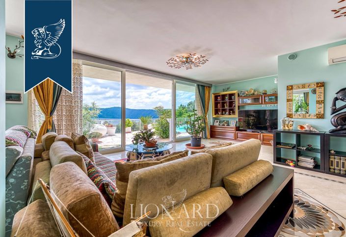 Image No.8-4 Bed Villa for sale