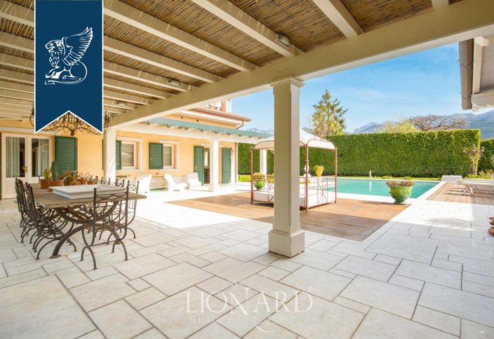 Image No.7-10 Bed Villa for sale