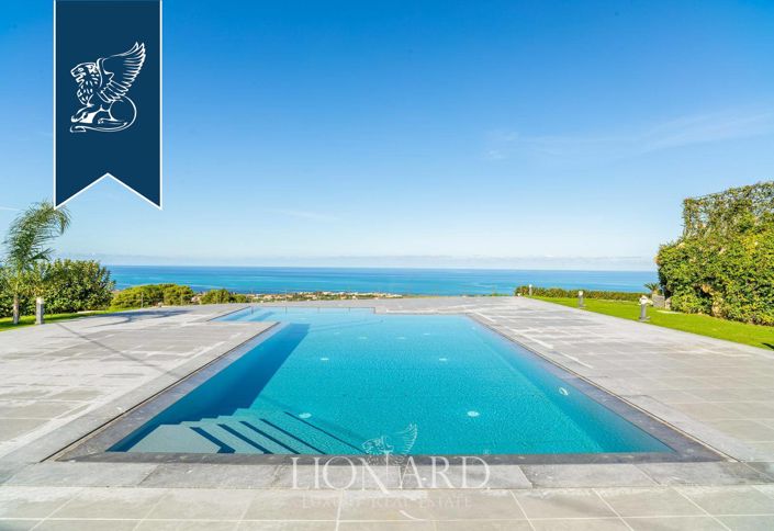 Image No.11-3 Bed Villa for sale