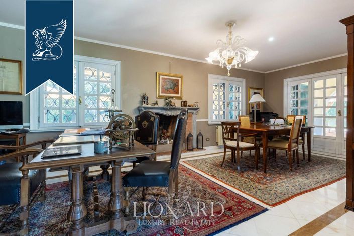 Image No.17-6 Bed Villa for sale