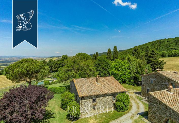 Image No.14-9 Bed Farmhouse for sale