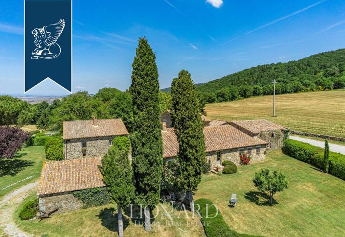 Image No.15-9 Bed Farmhouse for sale